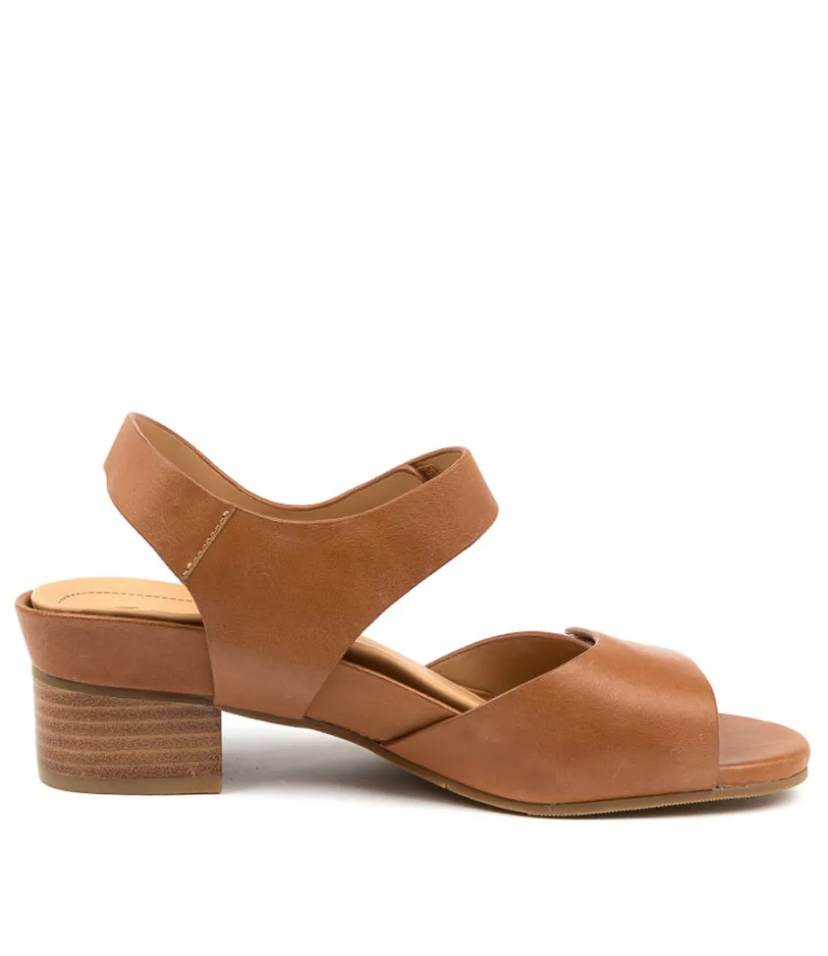 Ava Xw Tan Leather