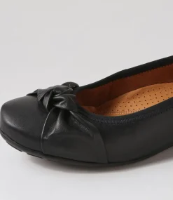 Barbel Night Leather Ballet Flats