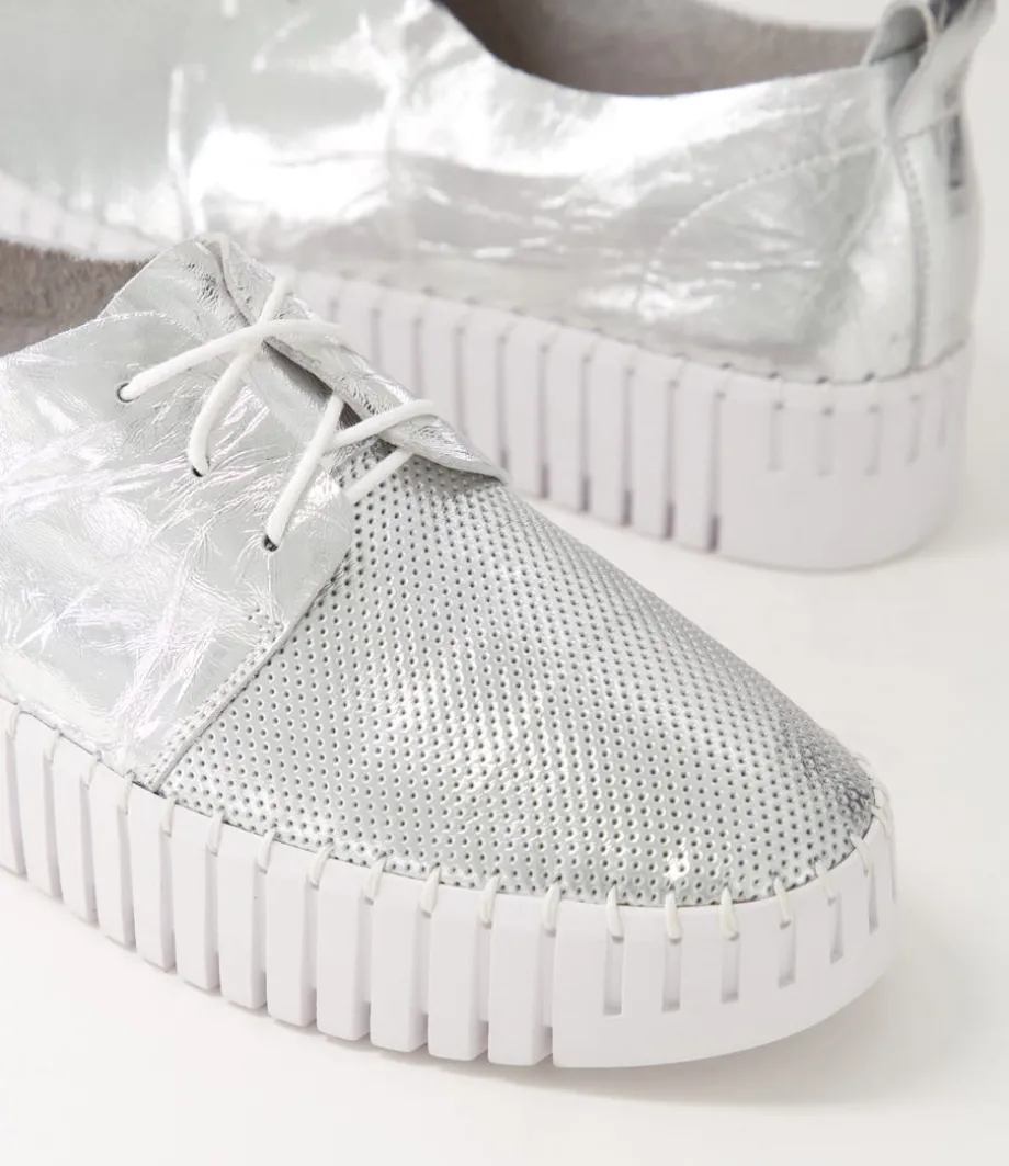 Batu Silver Shine Leather Sneakers
