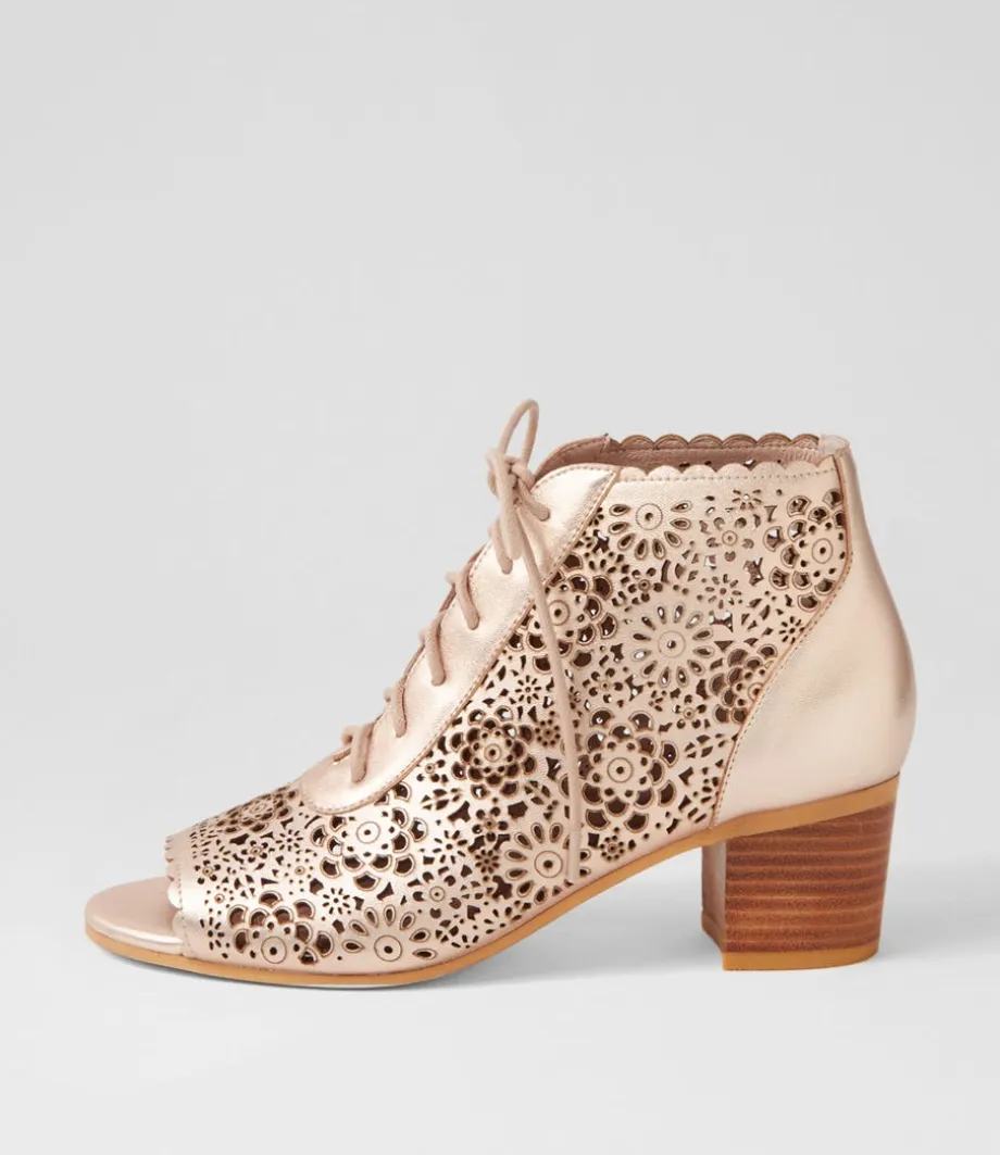 Bonzza Lrg Pale Rose Gold Leather Sandals