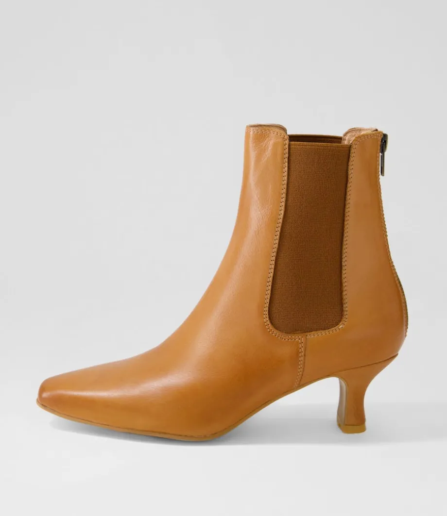 Capeyas Tan Leather Ankle Boots