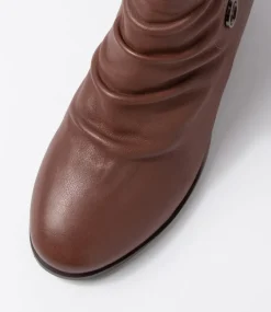 Cerinas Choc Leather Ankle Boots