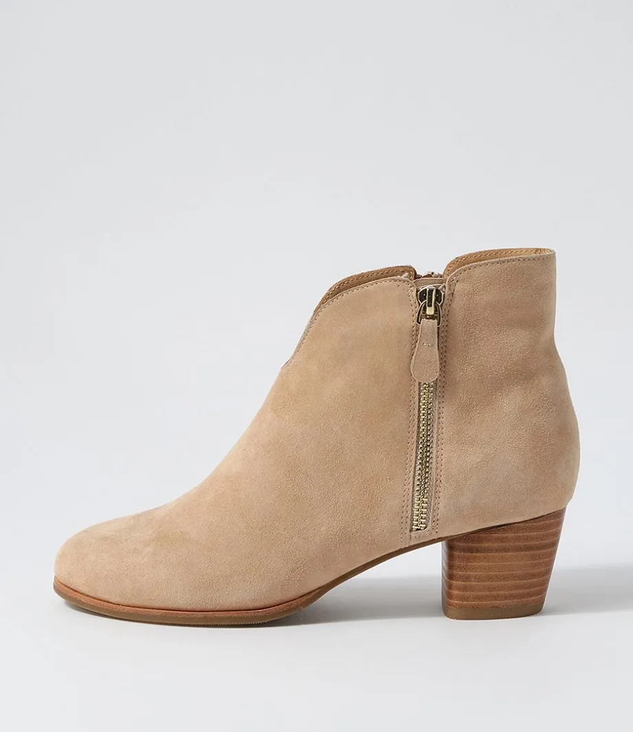 Govak W Latte Suede Ankle Boots