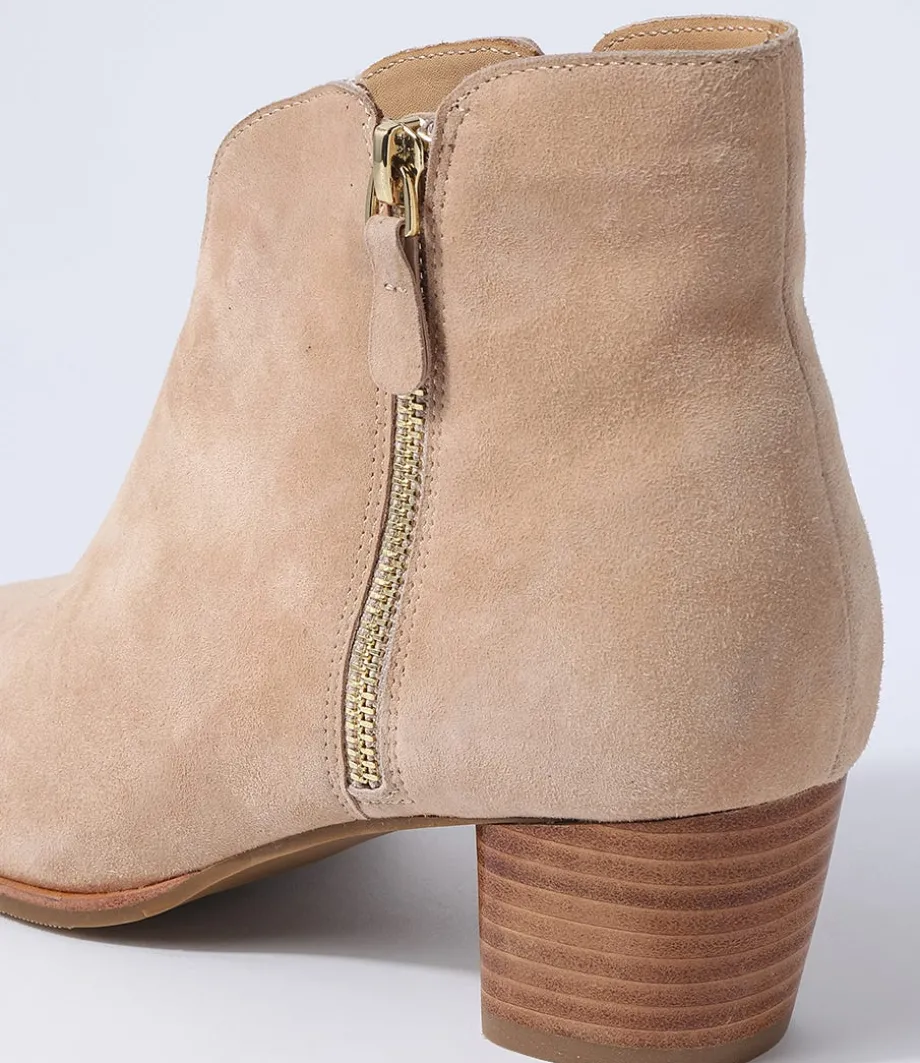 Govak W Latte Suede Ankle Boots
