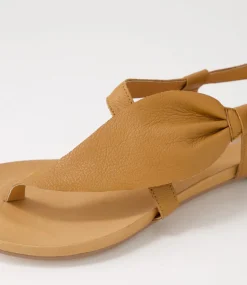 Jojos Dark Tan Leather Sandals