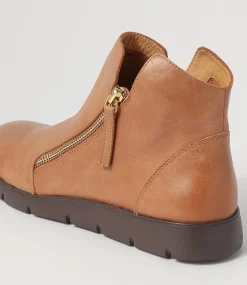 Mohme W Tan Leather Ankle Boots