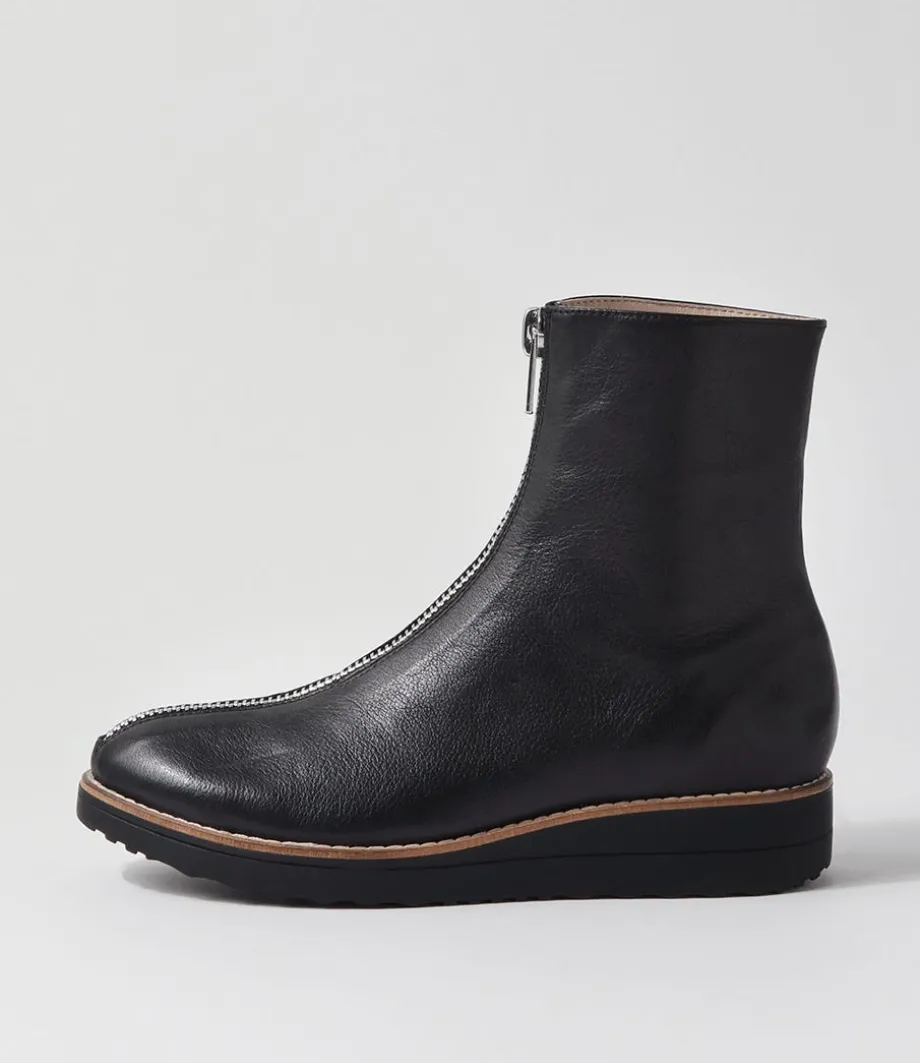 Oseda Black Leather Ankle Boots