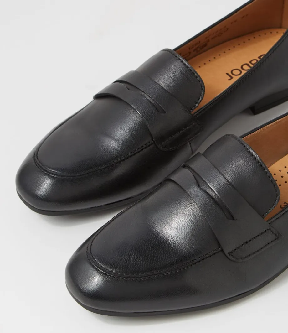 Phoebe Schwarz Leather Loafers
