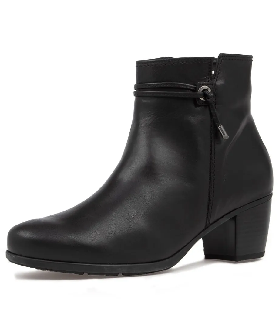 Rena Schwarz Leather Ankle Boots