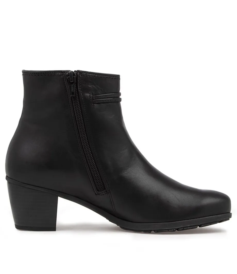 Rena Schwarz Leather Ankle Boots