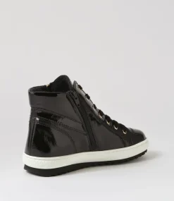 Riley Schwarz Patent Leather Lace Up Boots