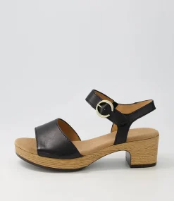 Solche Schwarz Gold Leather Sandals
