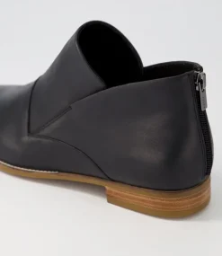 Thiem Xf Black Leather Ankle Boots