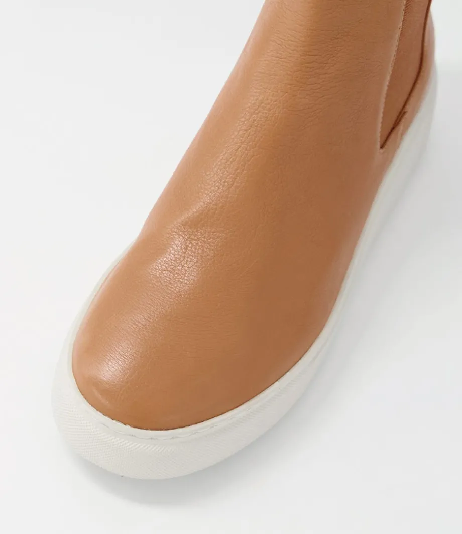Yestin Scotch Vanilla Leather Chelsea Boots